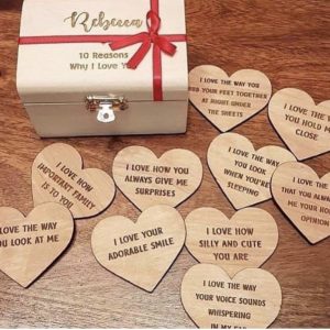 CUSTOMIZED 10 REASONS BOX